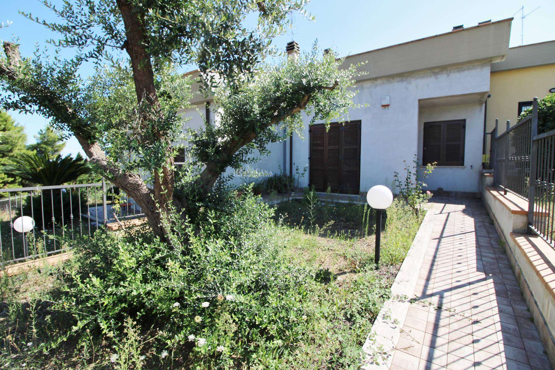 Box - Garage - Posto Auto Via Miramare, San Benedetto del Tronto