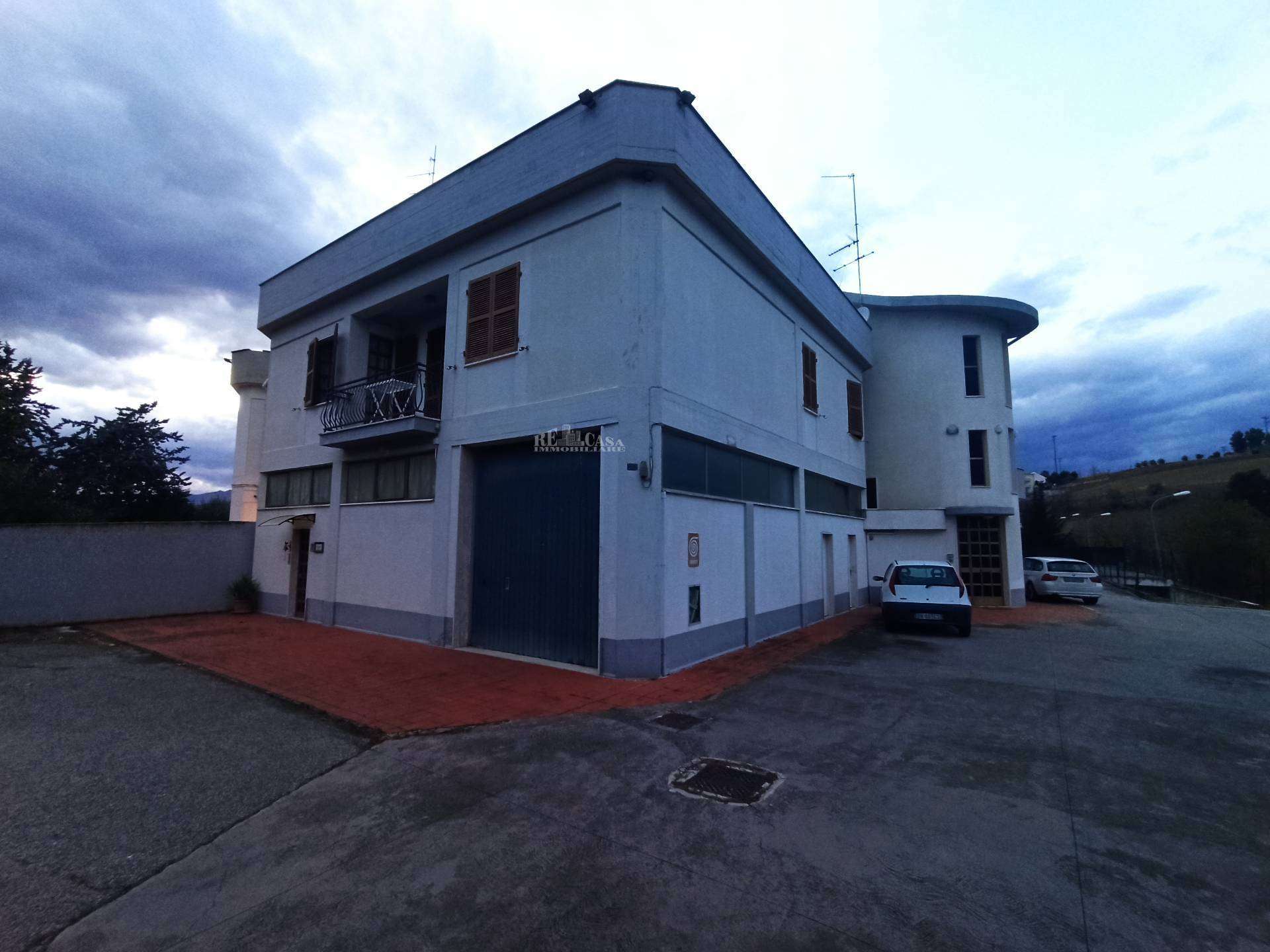 Casa indipendente contrada lava, Offida
