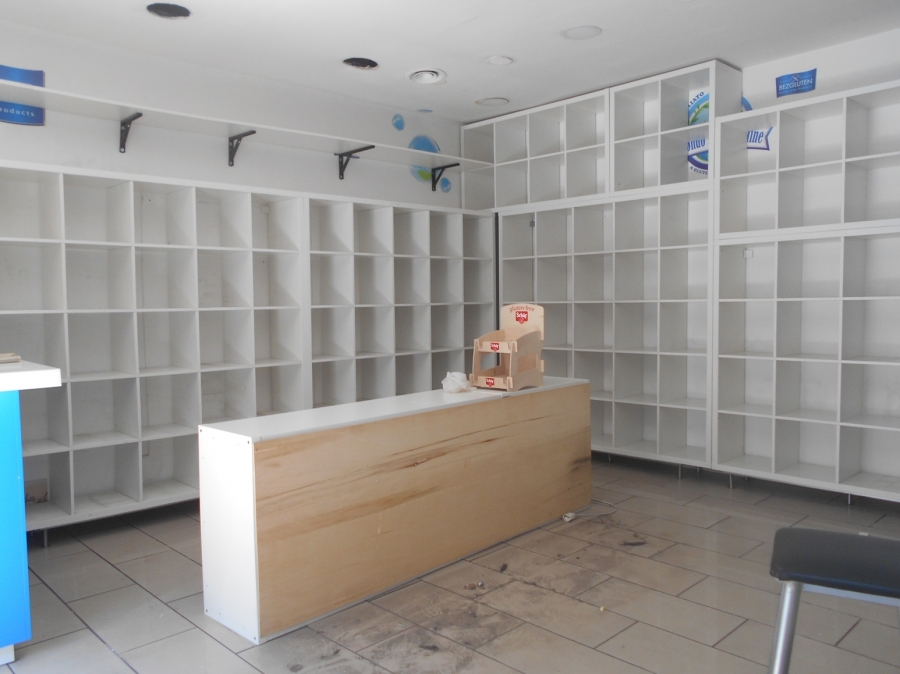 Locale commerciale  loading=
