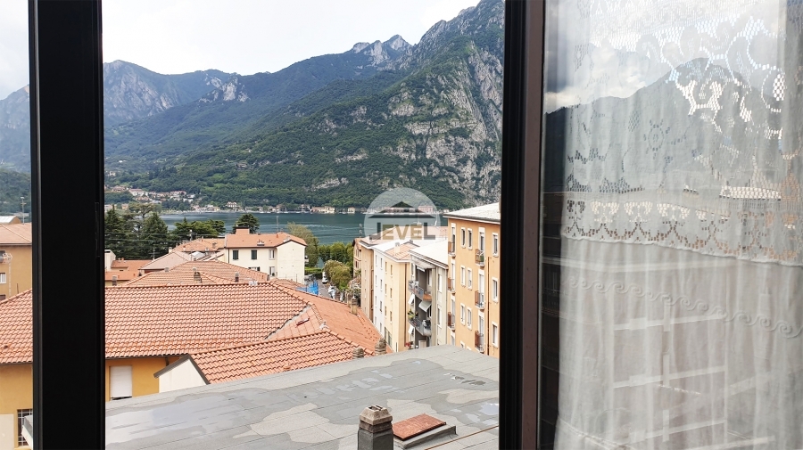 Appartamento viale turati  loading=
