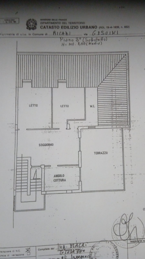Attico - Mansarda Via Gesuini 