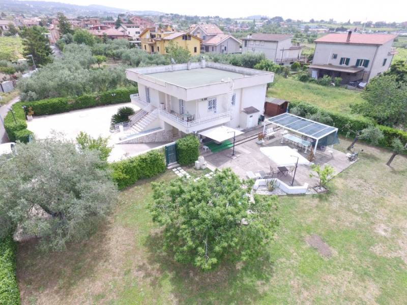 Villa Via Valle dei Preti 21 