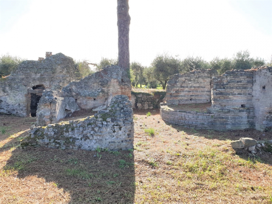 Casale Via dei Laghi  - foto 3