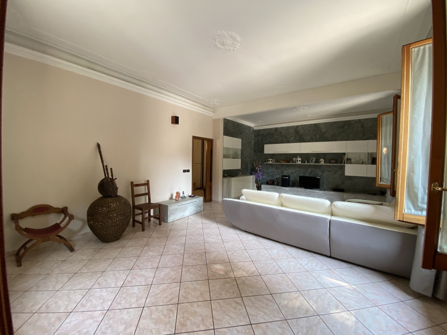 Appartamento VIA CASAREGIS  - foto 2