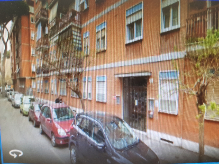 Appartamento Via Federico Paolini  loading=