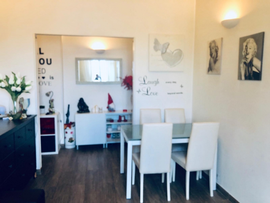 Appartamento via Luigi Pernier, Roma
