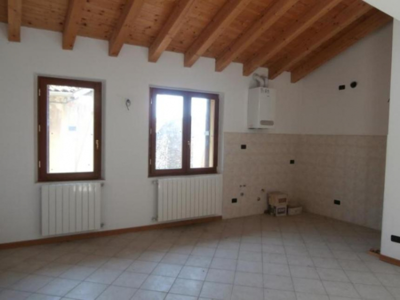 Appartamento via Martinengo Colleoni 4a Azzano San Paolo 