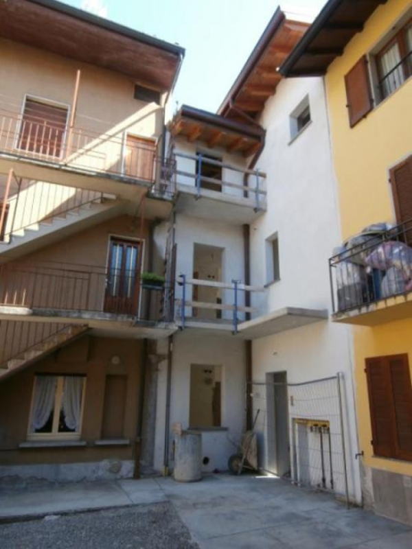 Appartamento via Monte Grappa  - foto 17