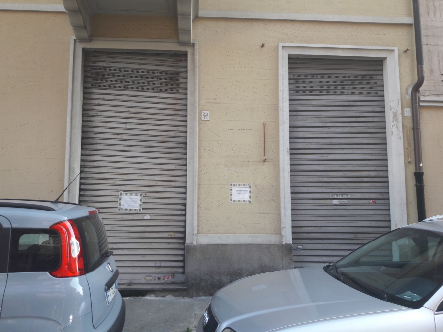 Locale commerciale Via Cellini 25 