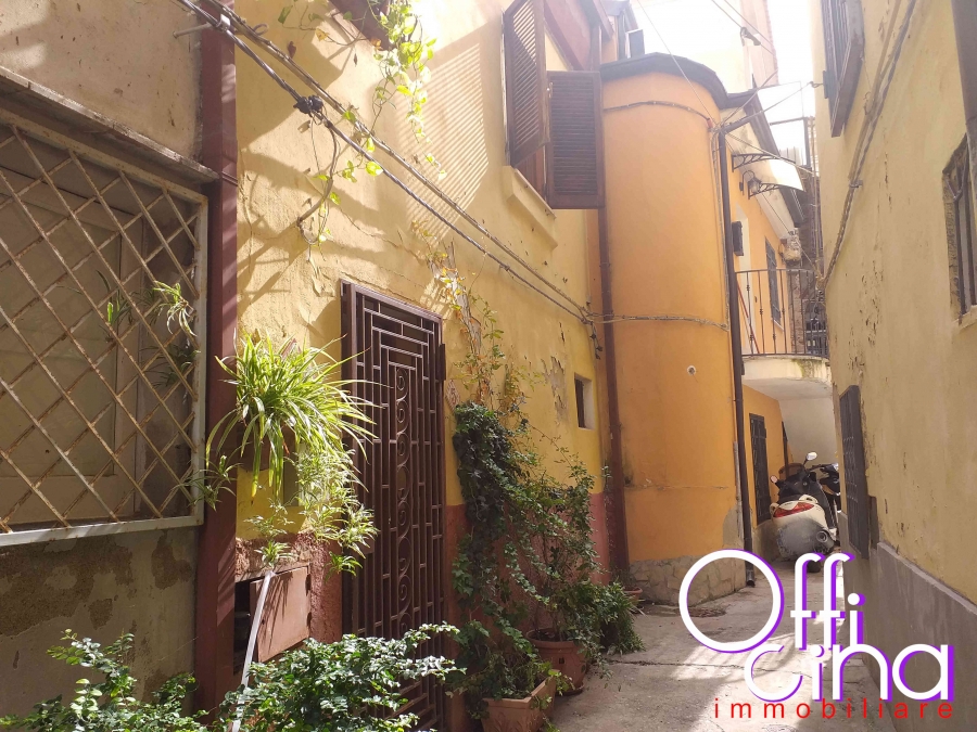 Casa indipendente VICO LAINO, Crotone