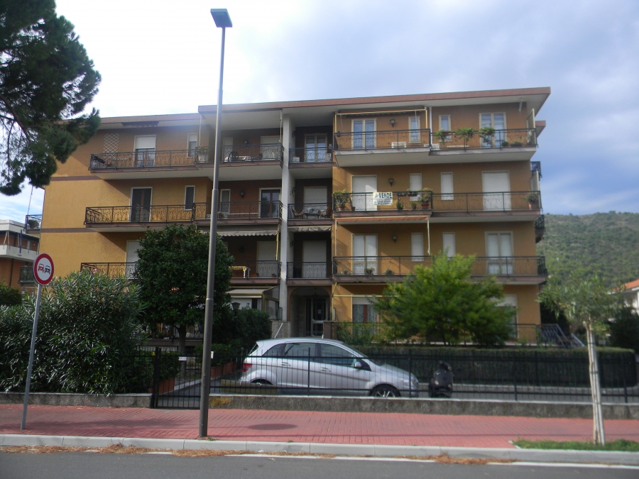 Appartamento in Vendita a Andora Via San Lazzaro 47