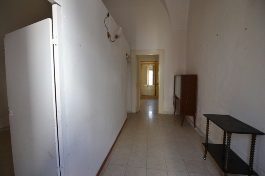 Appartamento via Tripoli  loading=