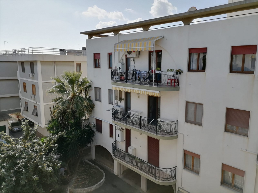 Appartamento Viale teracati 85 