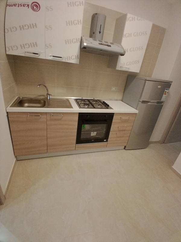 Appartamento VIALE CADORNA  loading=