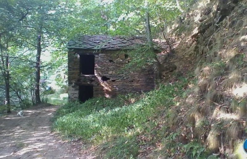 Rustico loc. Roccia Inf.  - foto 4