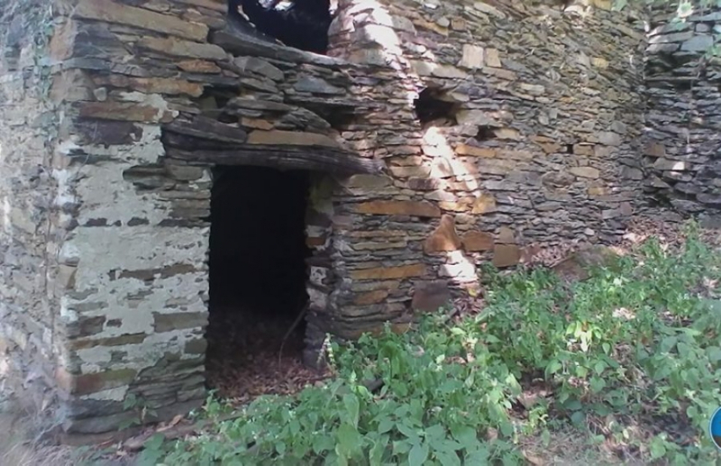 Rustico loc. Roccia Inf.  - foto 6