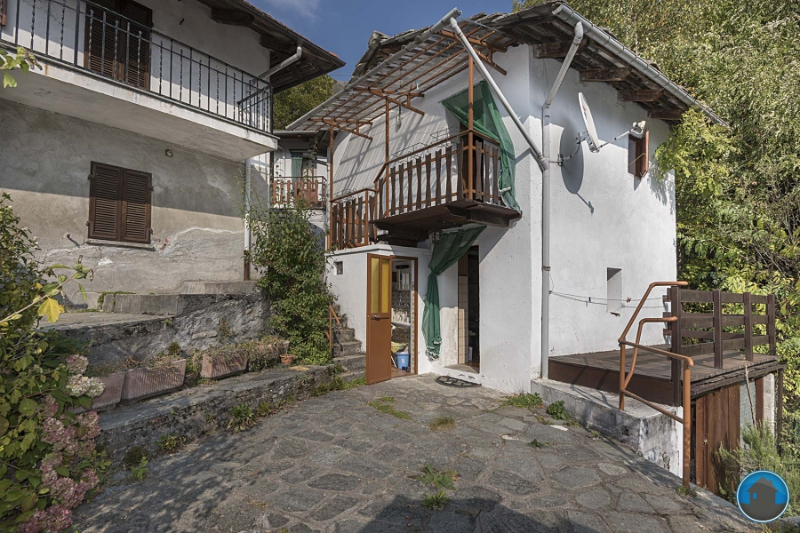 Porzione di casa  - foto 2