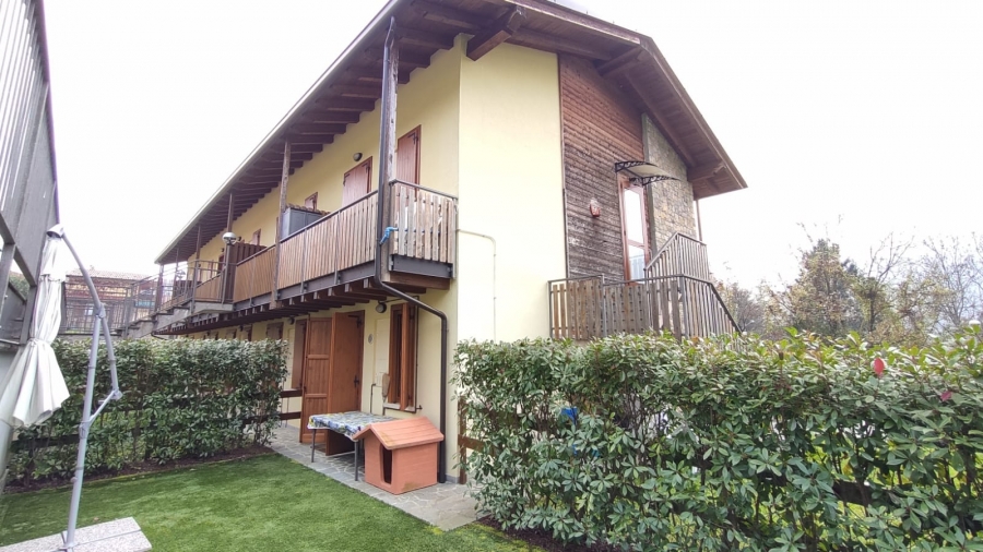 Appartamento via catabione  loading=