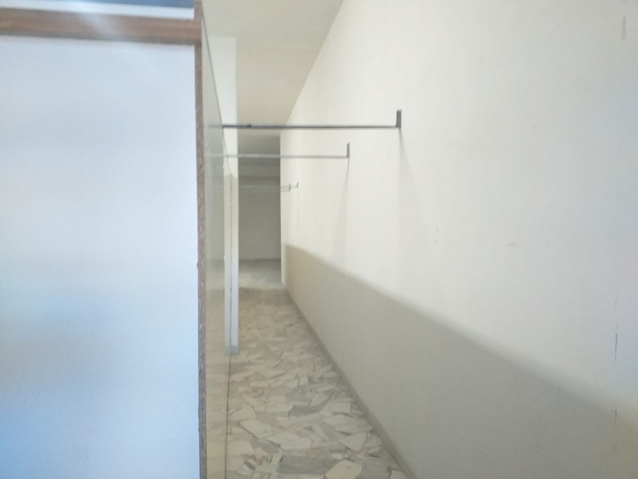 Locale commerciale, Somma Vesuviana