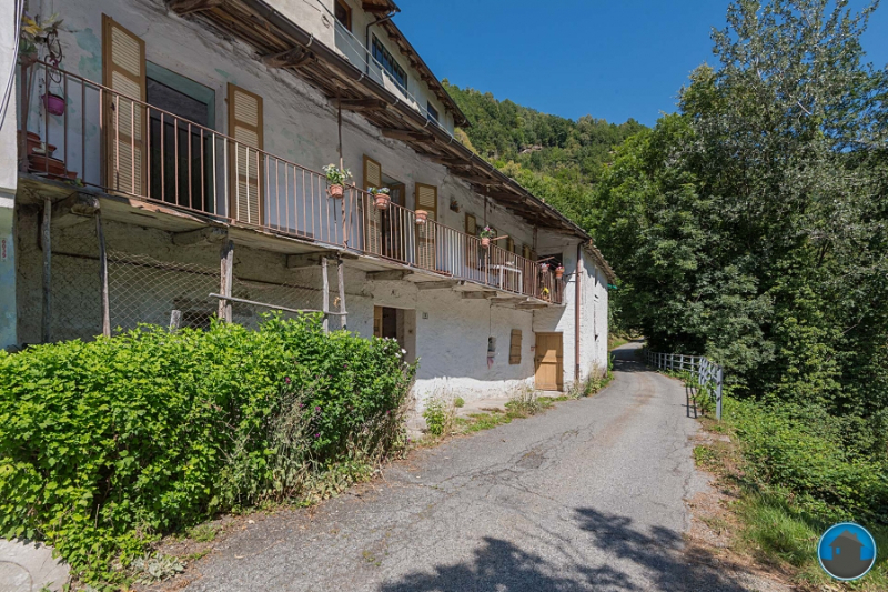 Porzione di casa Località Barbos, Rorà