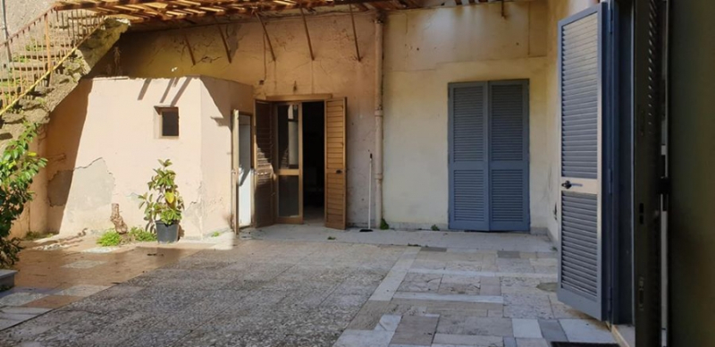 Casa indipendente Via C.Battisti  - foto 4