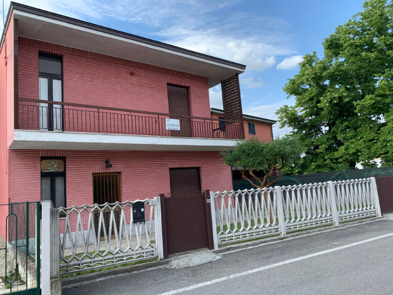 Casa indipendente Via Matteotti, Misano di Gera d'Adda