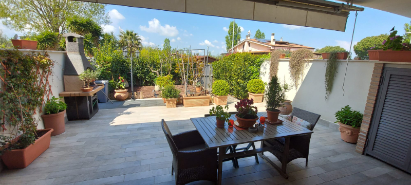 Villetta a schiera via kennedy, Marino