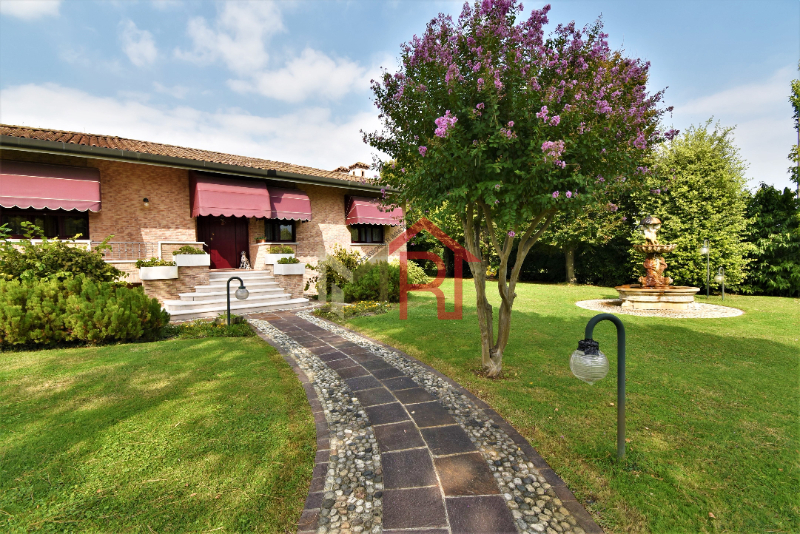 Villa, Prata di Pordenone