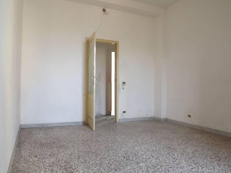 Casa indipendente Via Santi Elena e Costantino, Aci Catena