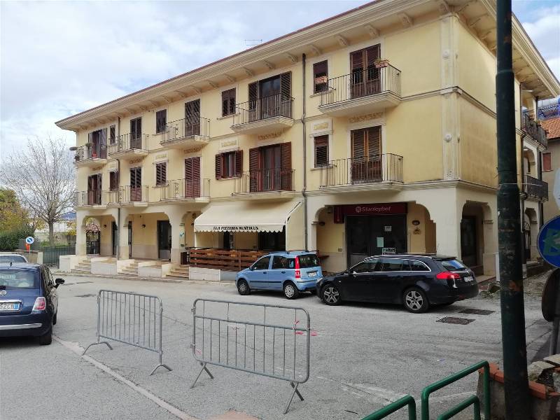 Locale commerciale piazza cicarelli, Serino