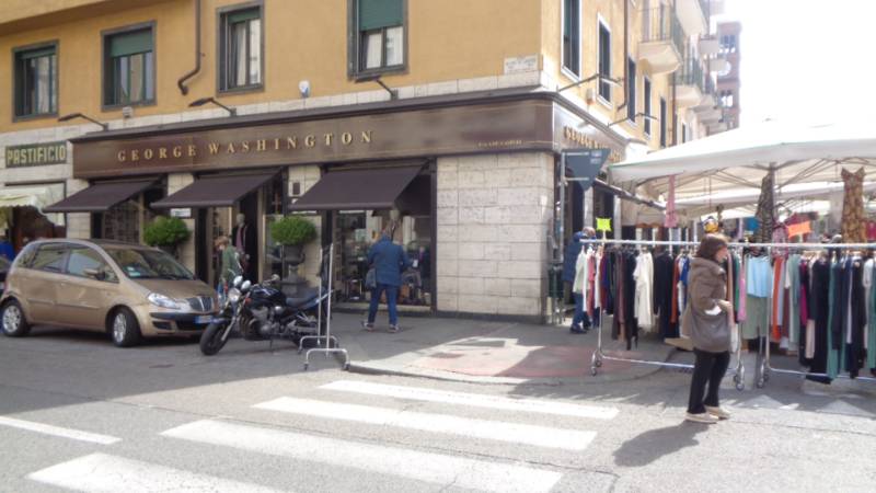 Attività  commerciale Corso de Gasperi 3G, Torino