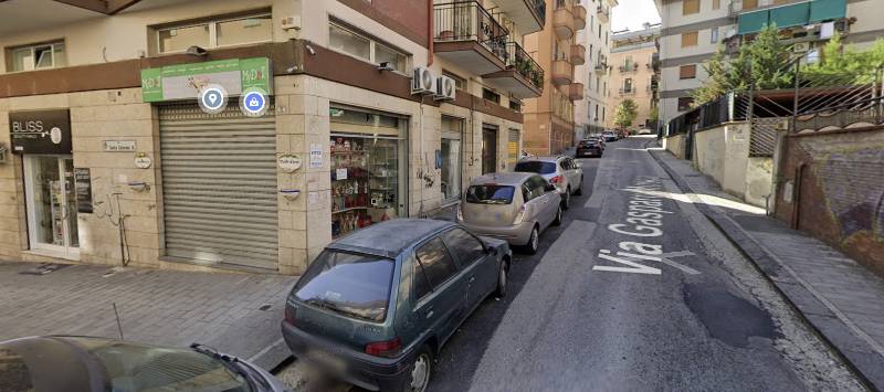 Locale commerciale via Santa Caterina Alessandrina, Salerno