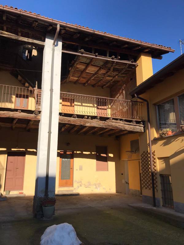 Porzione di casa VIA ROMA, Capiago Intimiano