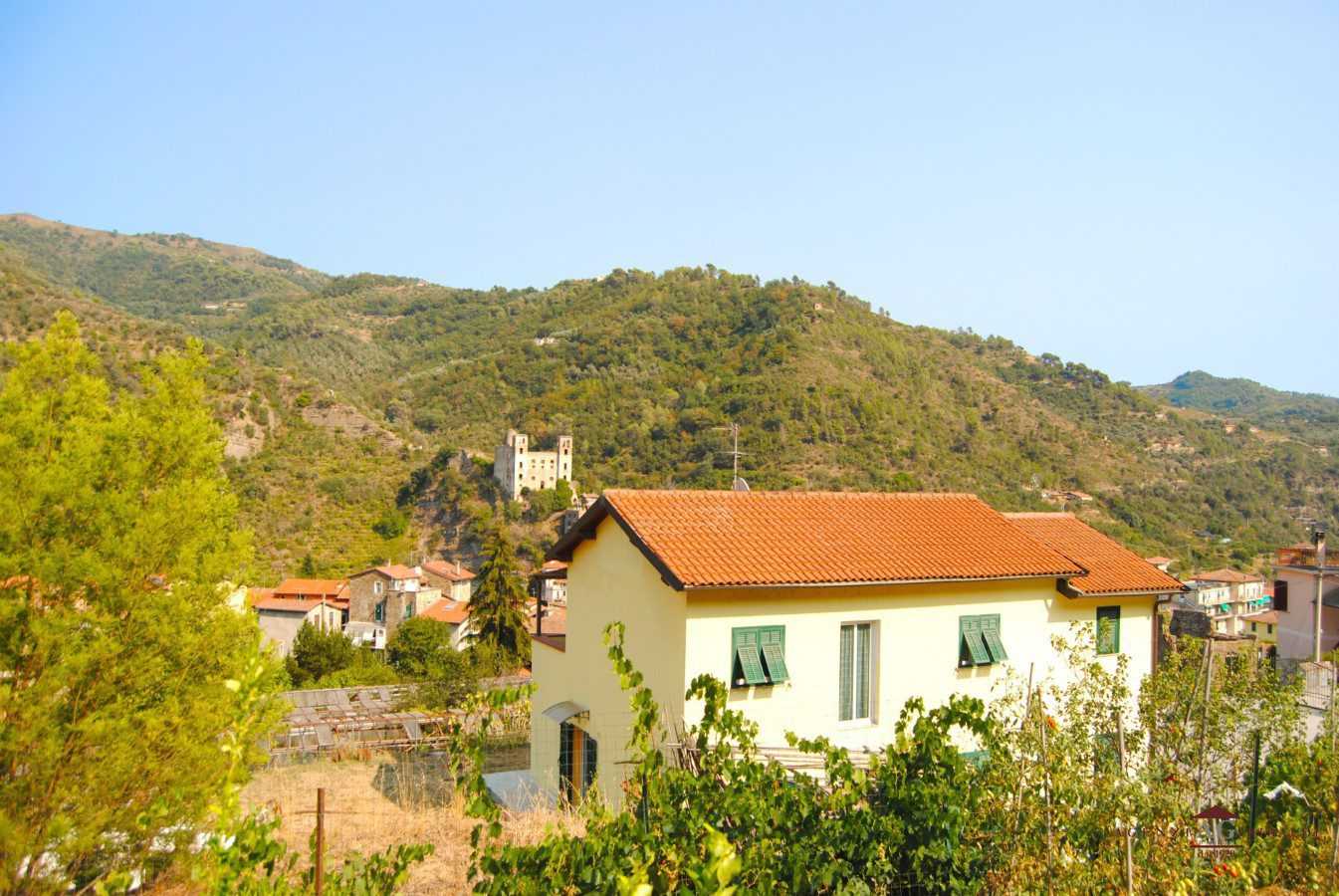 Villa via san bernardo, Dolceacqua