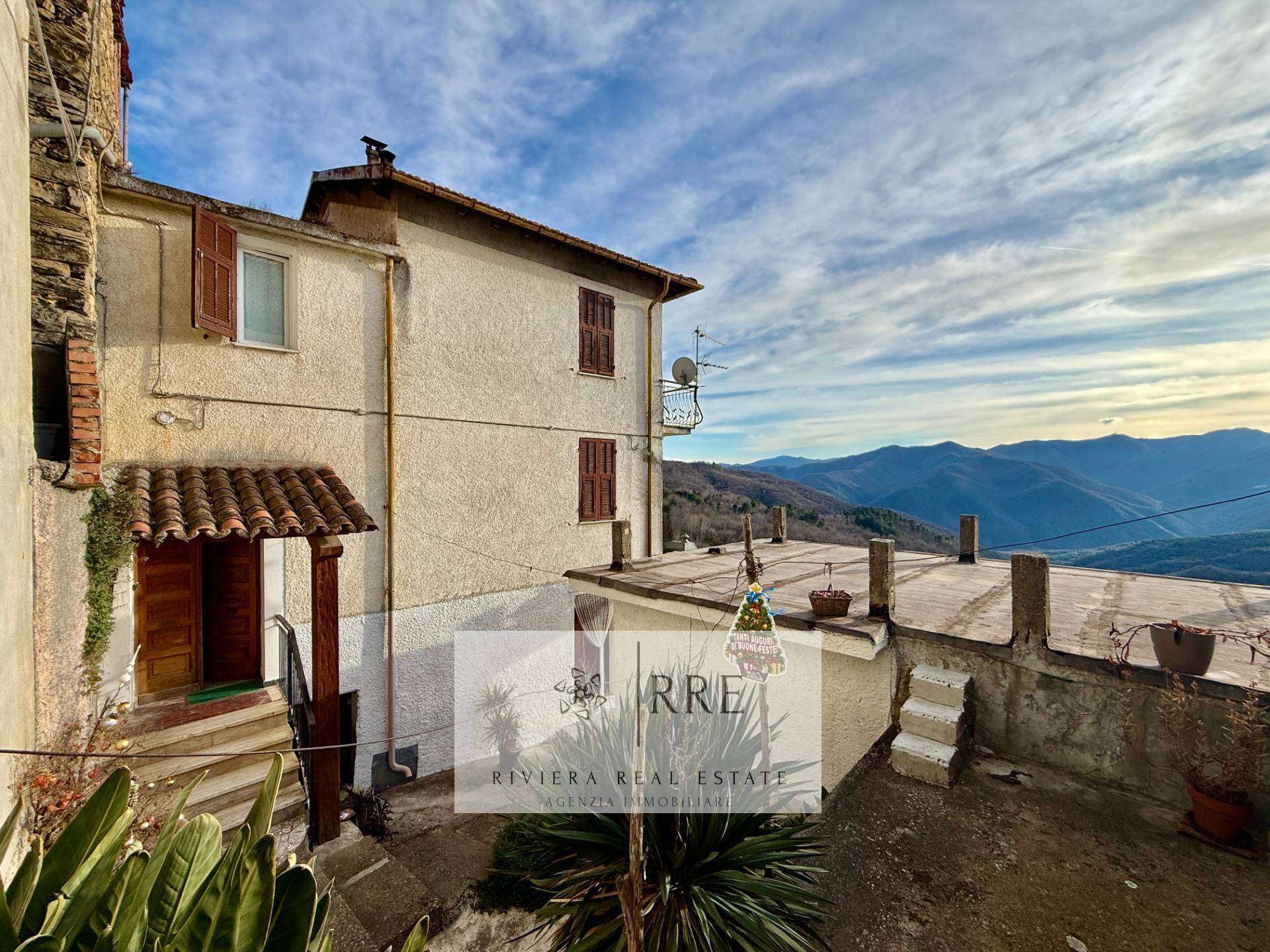 Casa indipendente Borgata Salino, Aquila d'Arroscia