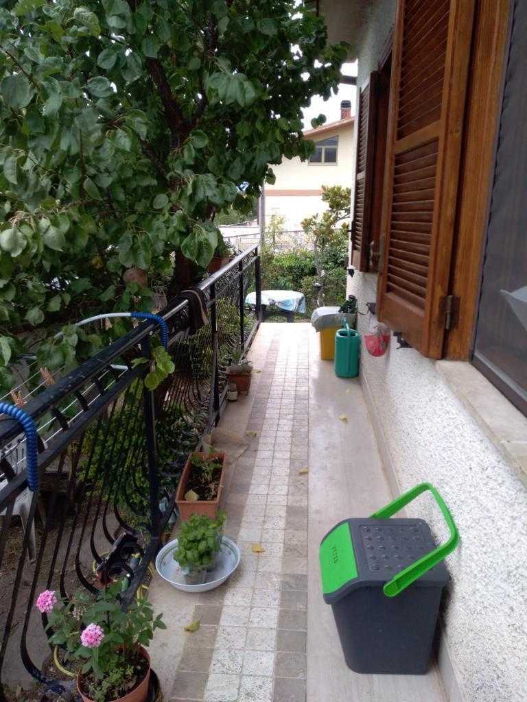Casa indipendente VIA CASELUPI, Sulmona