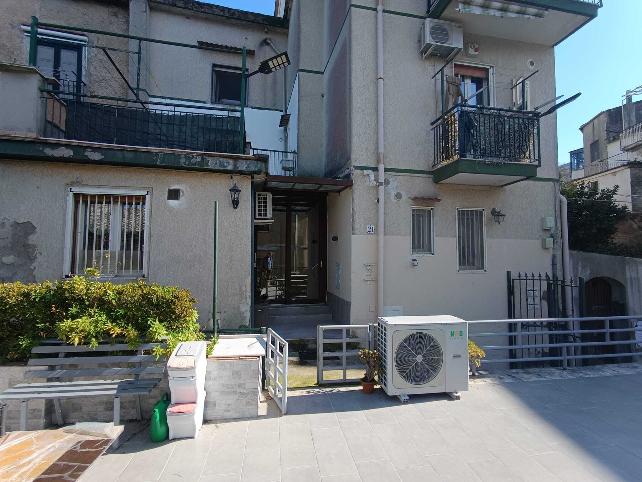Porzione di casa via adolfo casaburi, Cava de' Tirreni