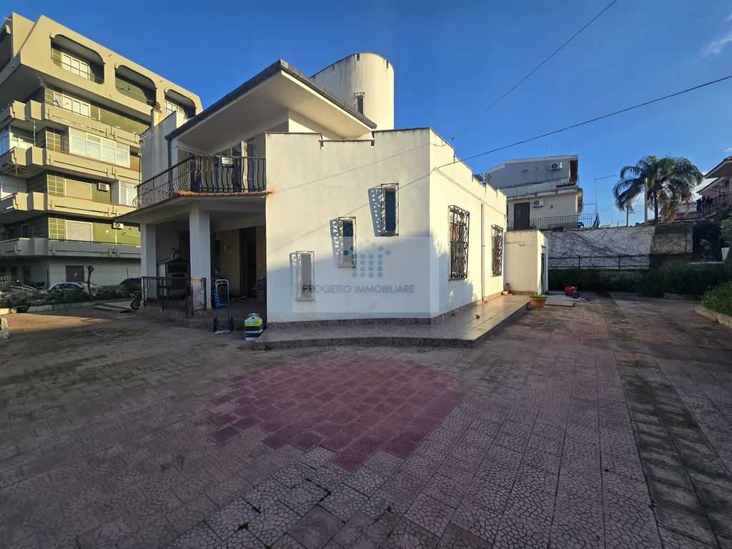 Villa VIA SOLARINO, Siracusa