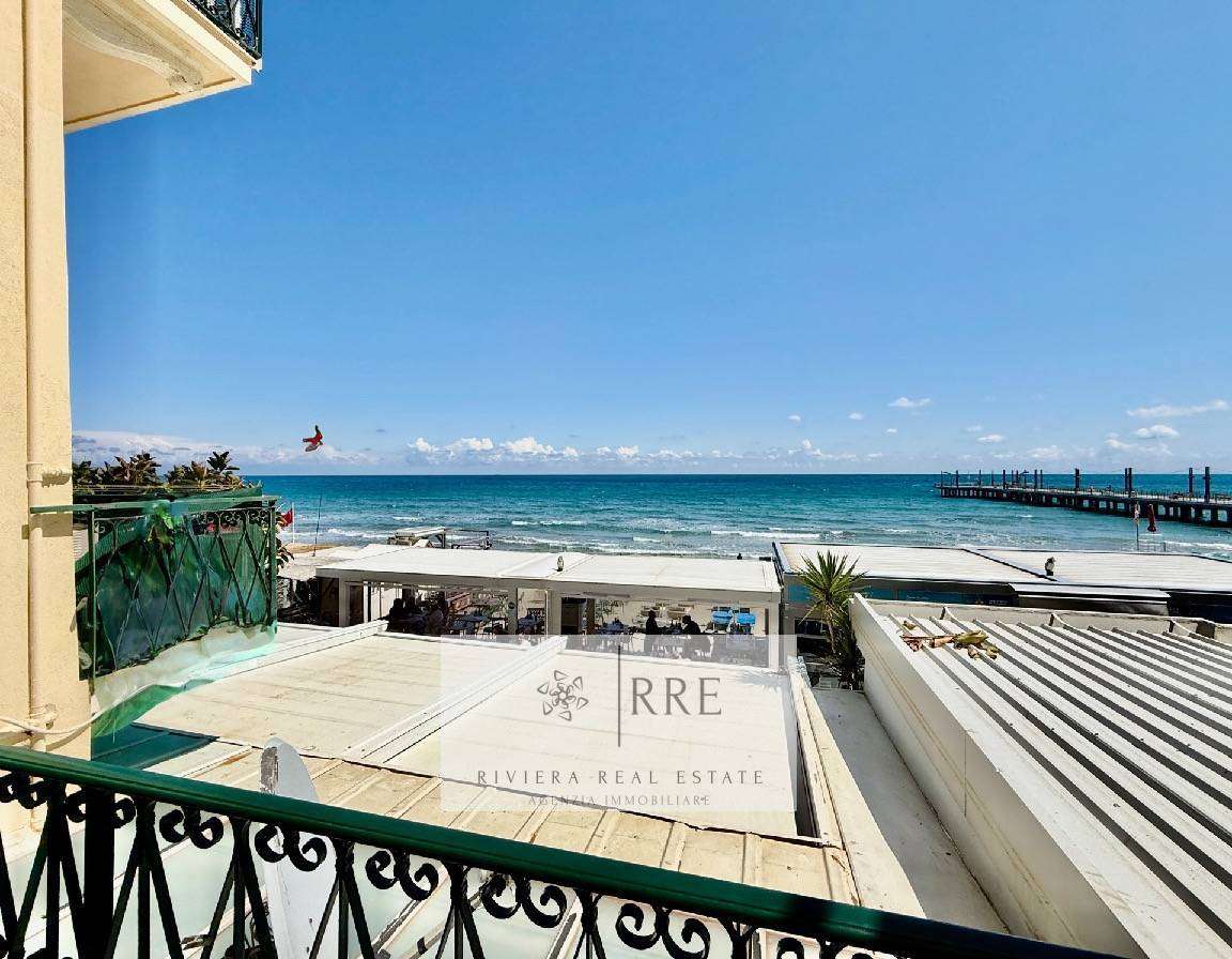 Appartamento passeggiata Grollero, Alassio