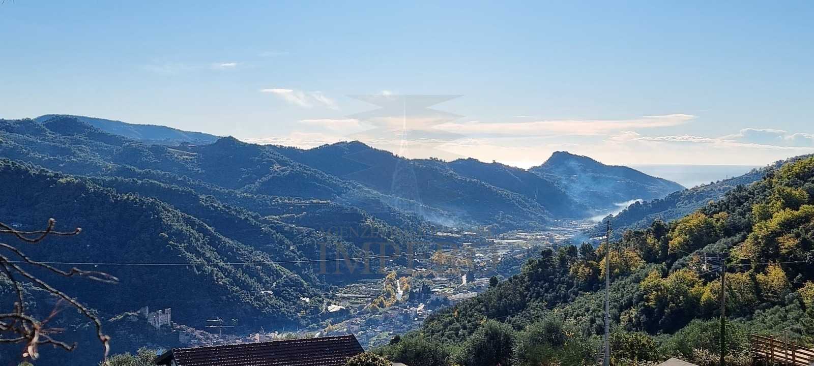 Casa indipendente Strada Provinciale, Dolceacqua