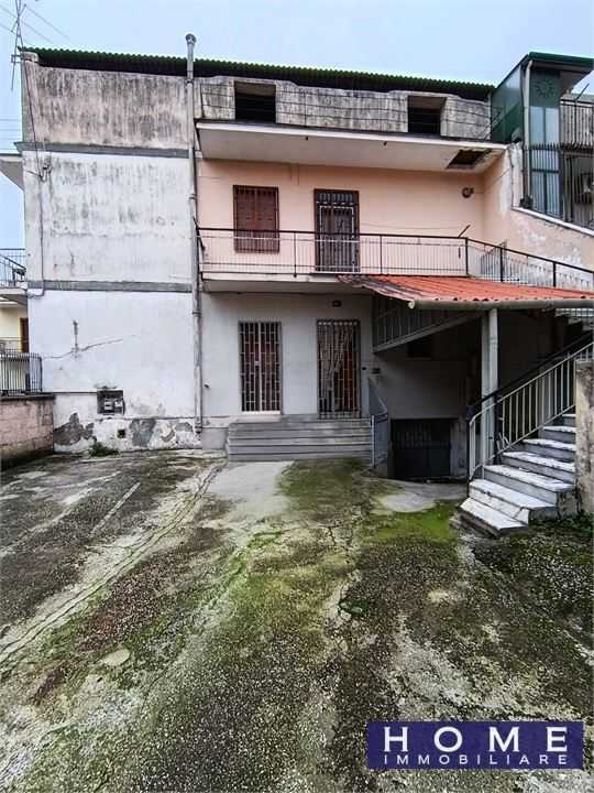 Palazzo - Stabile 7 vi XXIV maggio, Succivo