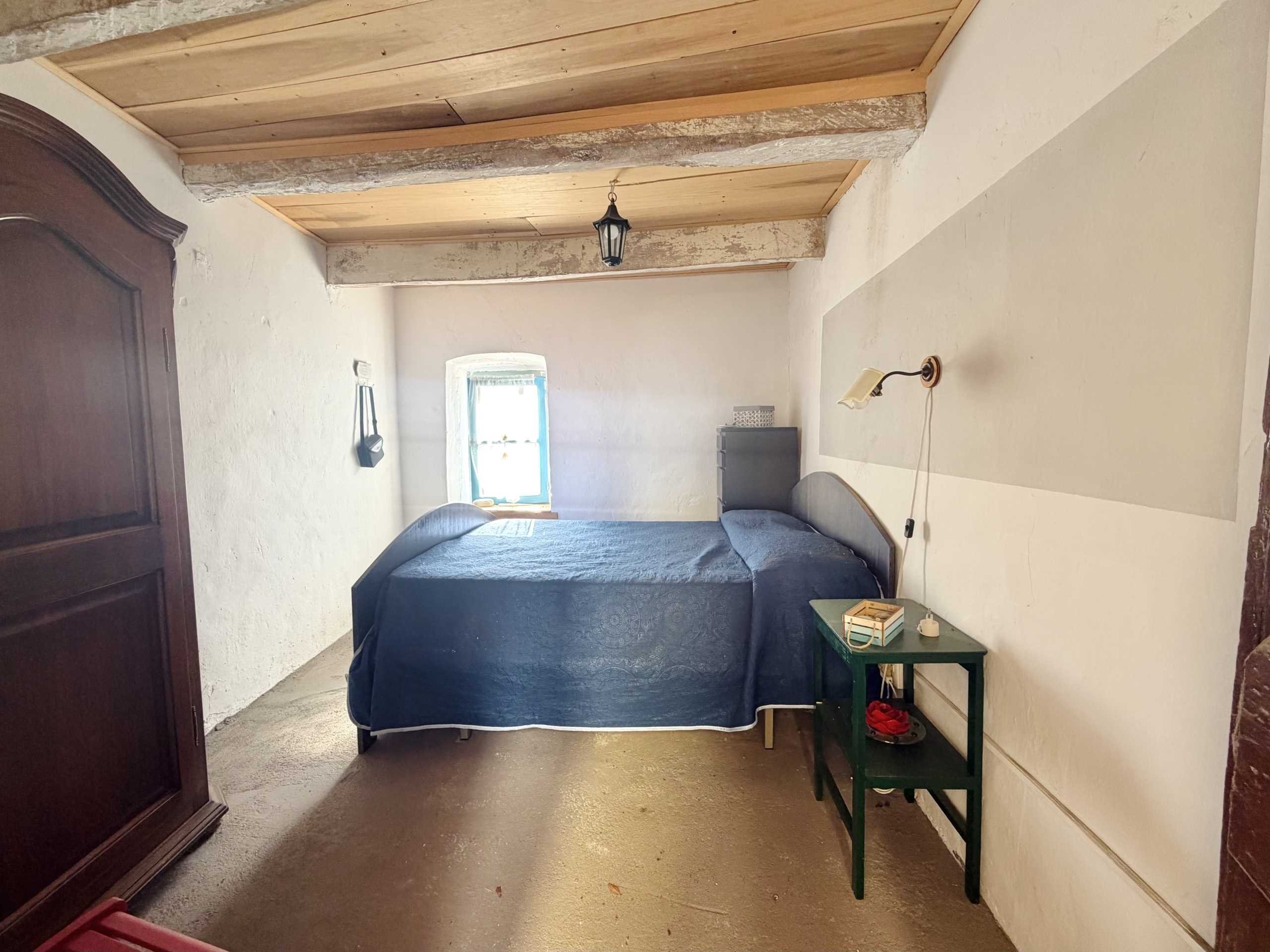 Porzione di casa Via Partigiani, Diano San Pietro