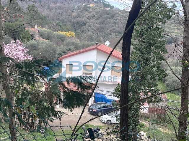 Casa indipendente Via II Giugno, Follo
