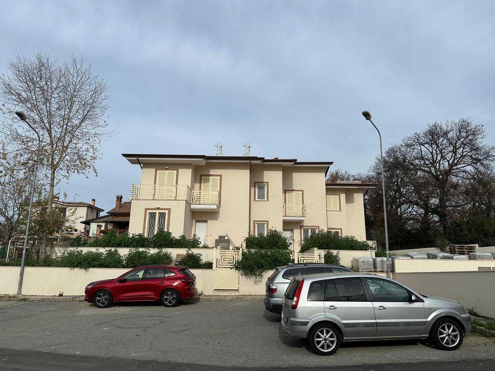 Casa indipendente Via Giacomo Leopardi, Fonte Nuova