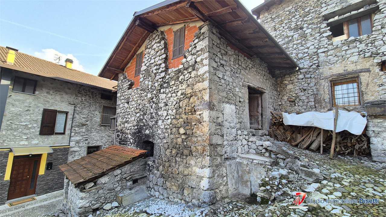 Casale Via Brugnolo, Ono San Pietro