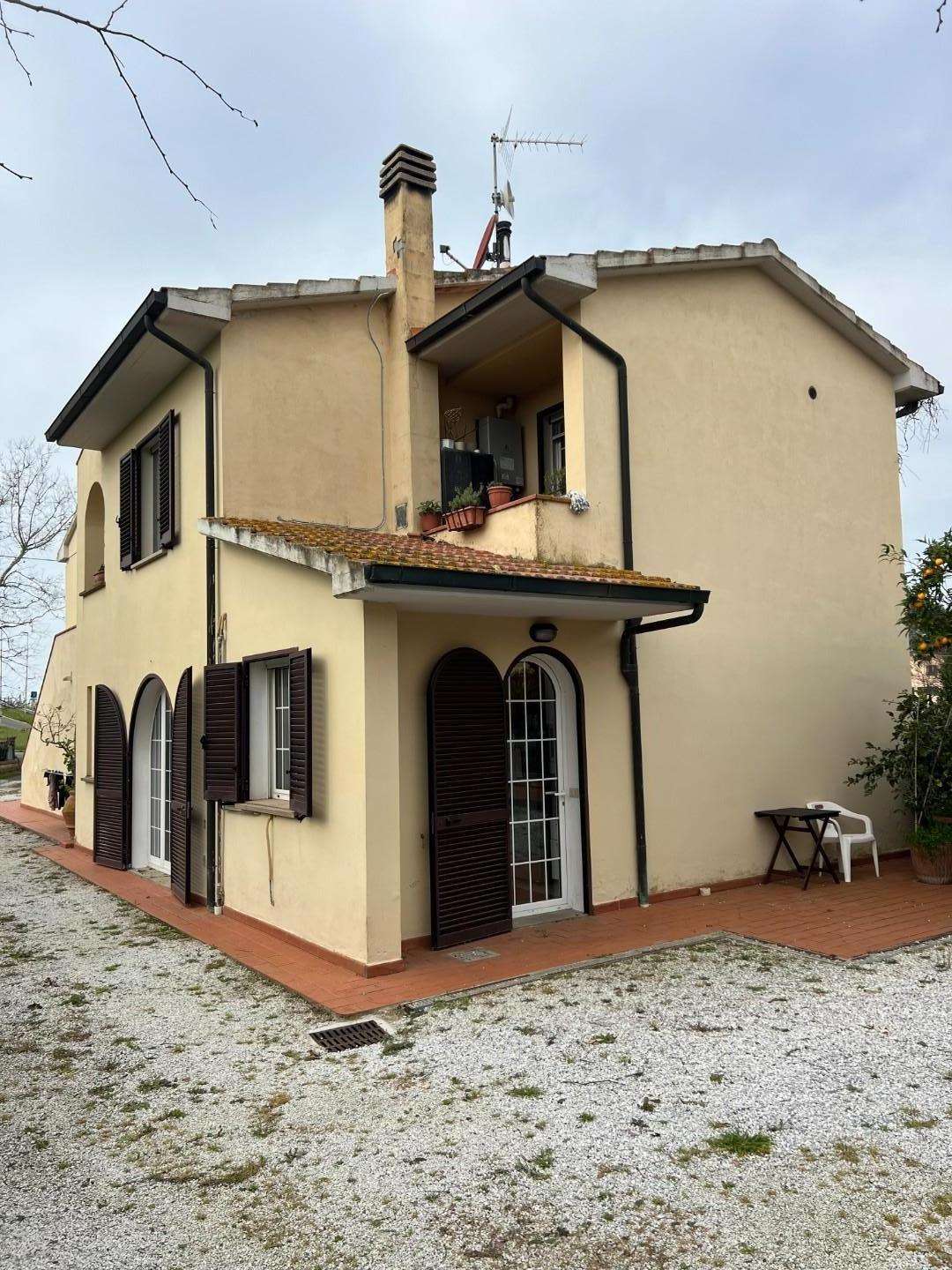 Porzione di casa del Paratino, Cecina