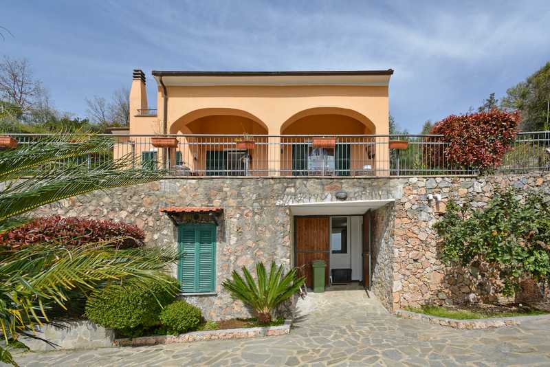 Casa indipendente OLLE INFERIORE, Finale Ligure