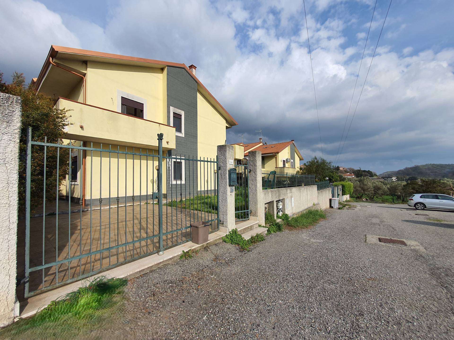 Villetta a schiera Via Padre Pietro da Settingiano, Settingiano