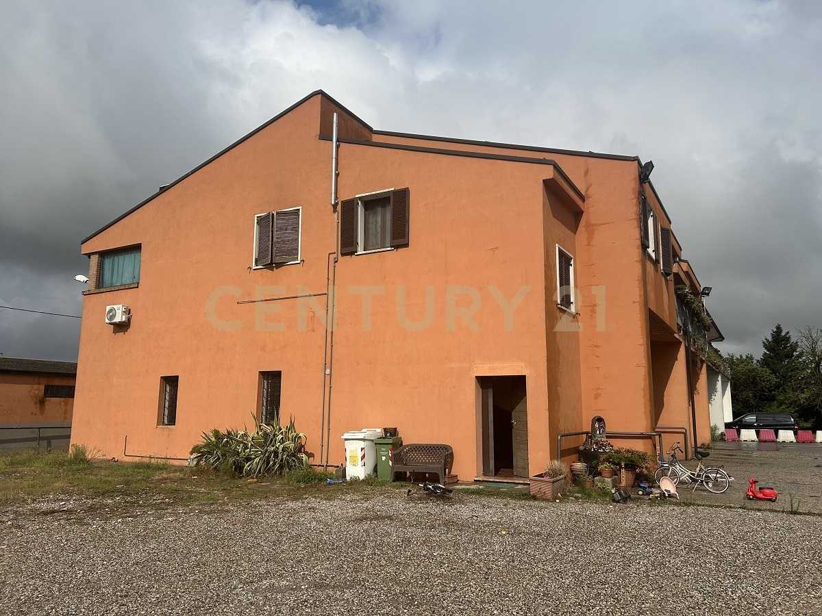 Appartamento Strada Ostigliese, Roncoferraro