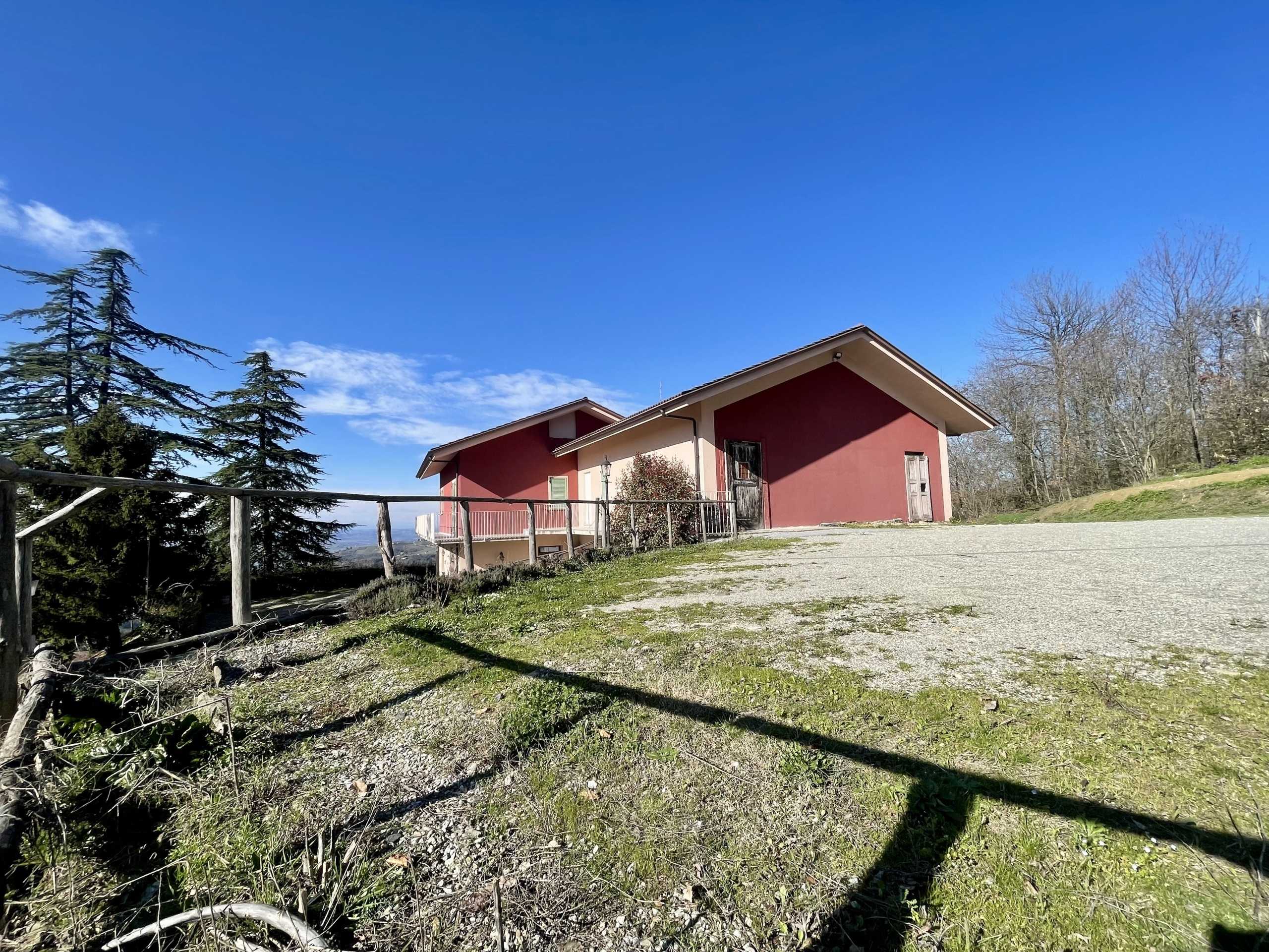 Casa indipendente Località Cerreta, Roddino